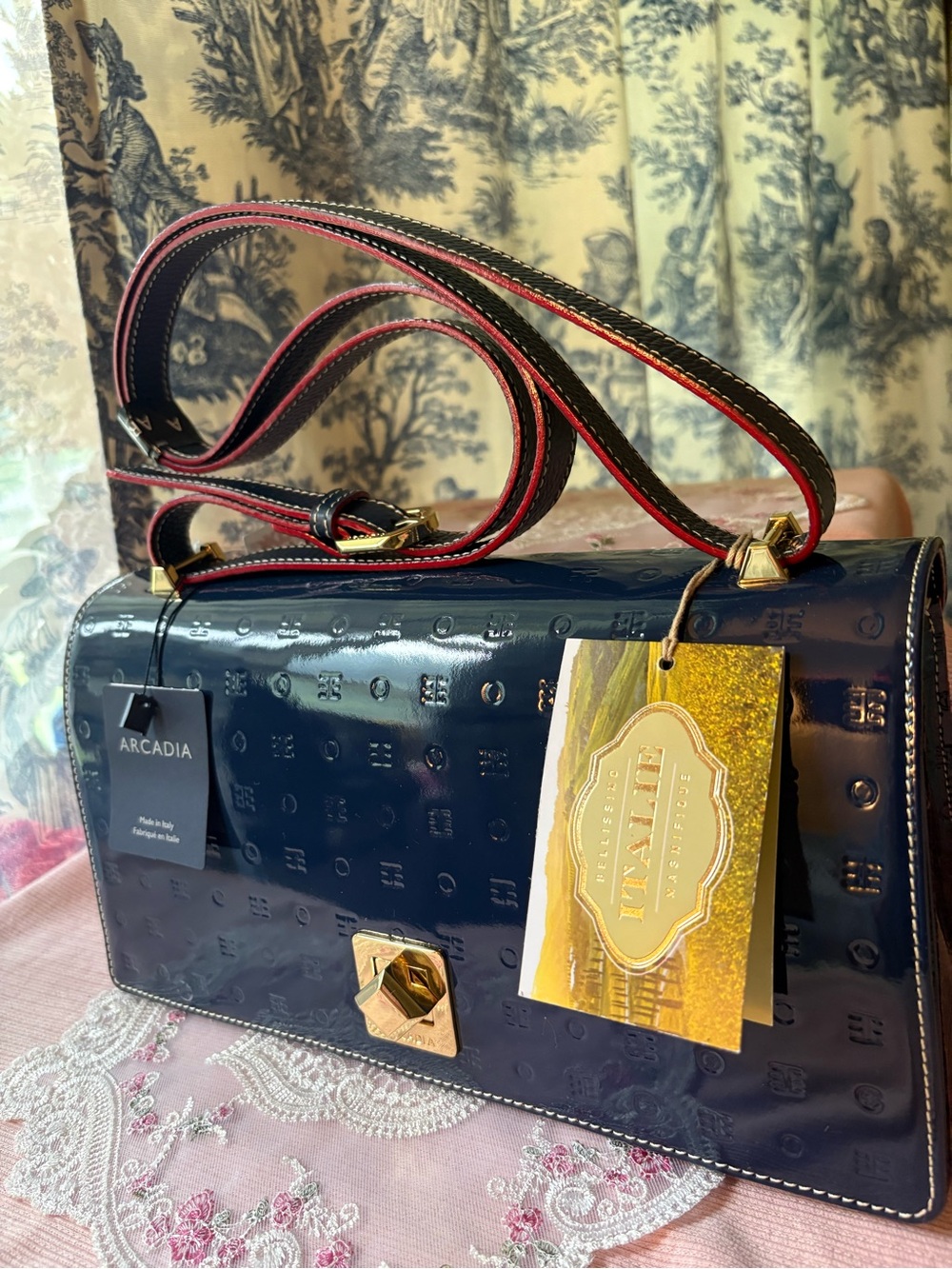 Arcadia Navy Patent Leather Shoulder Bag with Red-Trim Strap and Gold Hardware 🔥